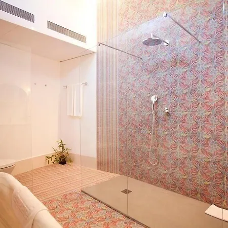 Les Monges Palace Boutique فندق