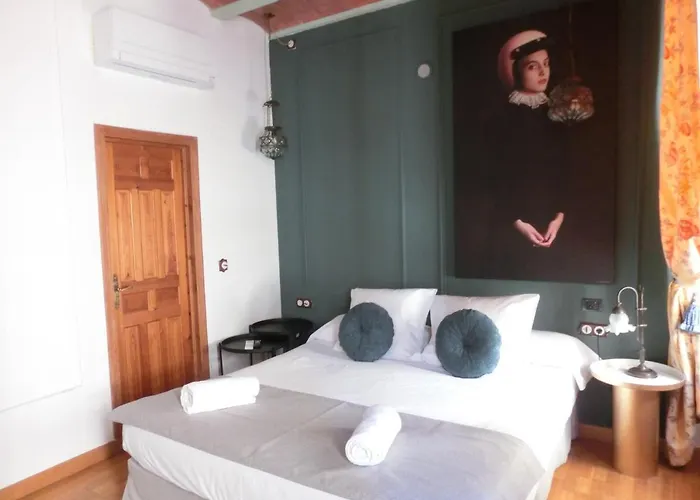 Les Monges Palace Boutique