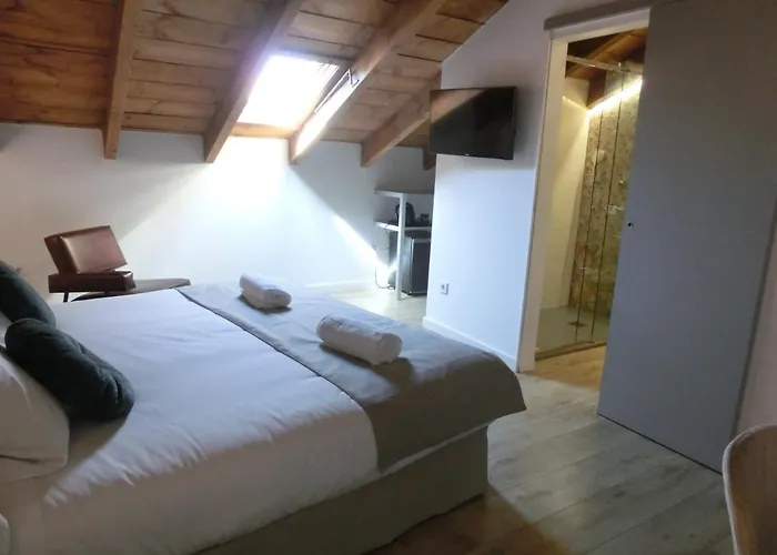 Les Monges Palace Boutique