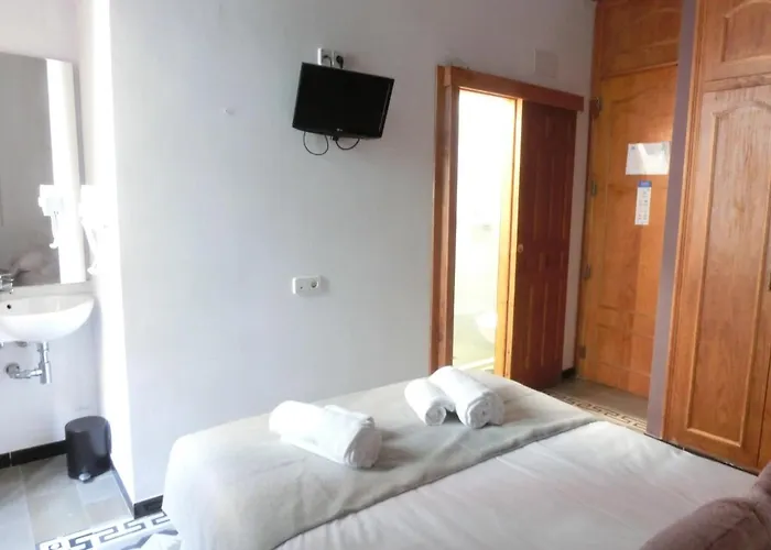 Les Monges Palace Boutique ホテル 3*