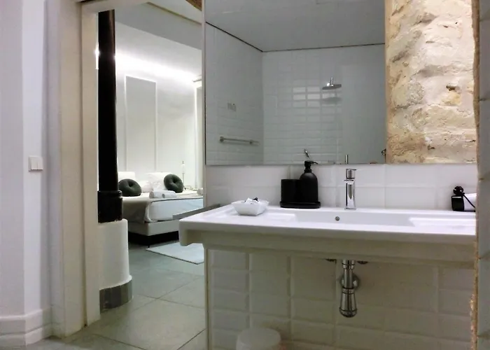 Les Monges Palace Boutique