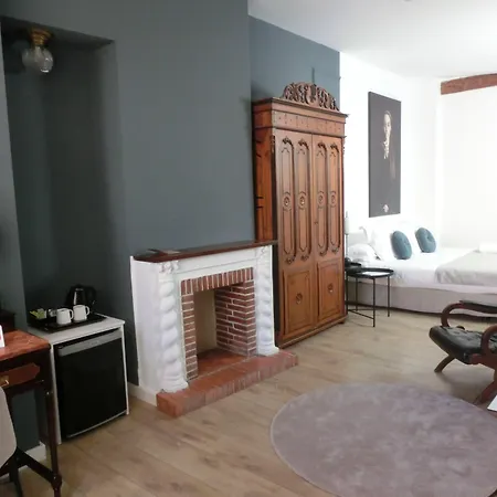 Les Monges Palace Boutique 3* لقنت