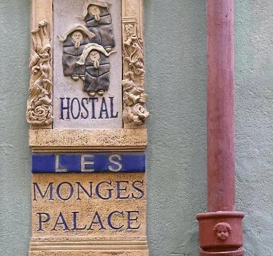 Les Monges Palace Boutique لقنت