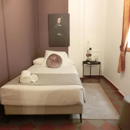 Les Monges Palace Boutique Szálloda