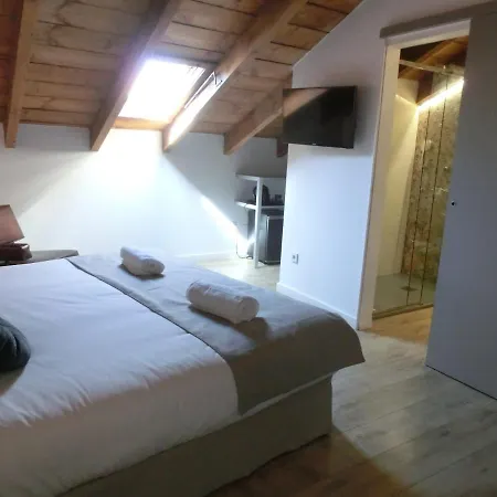 Les Monges Palace Boutique