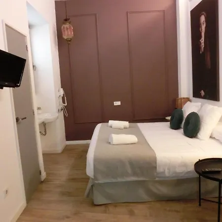 Les Monges Palace Boutique Szálloda