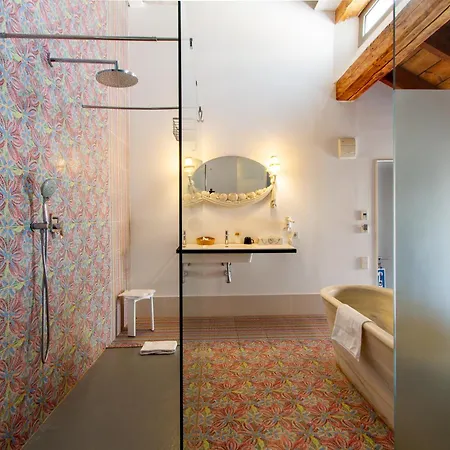 Les Monges Palace Boutique Hotel